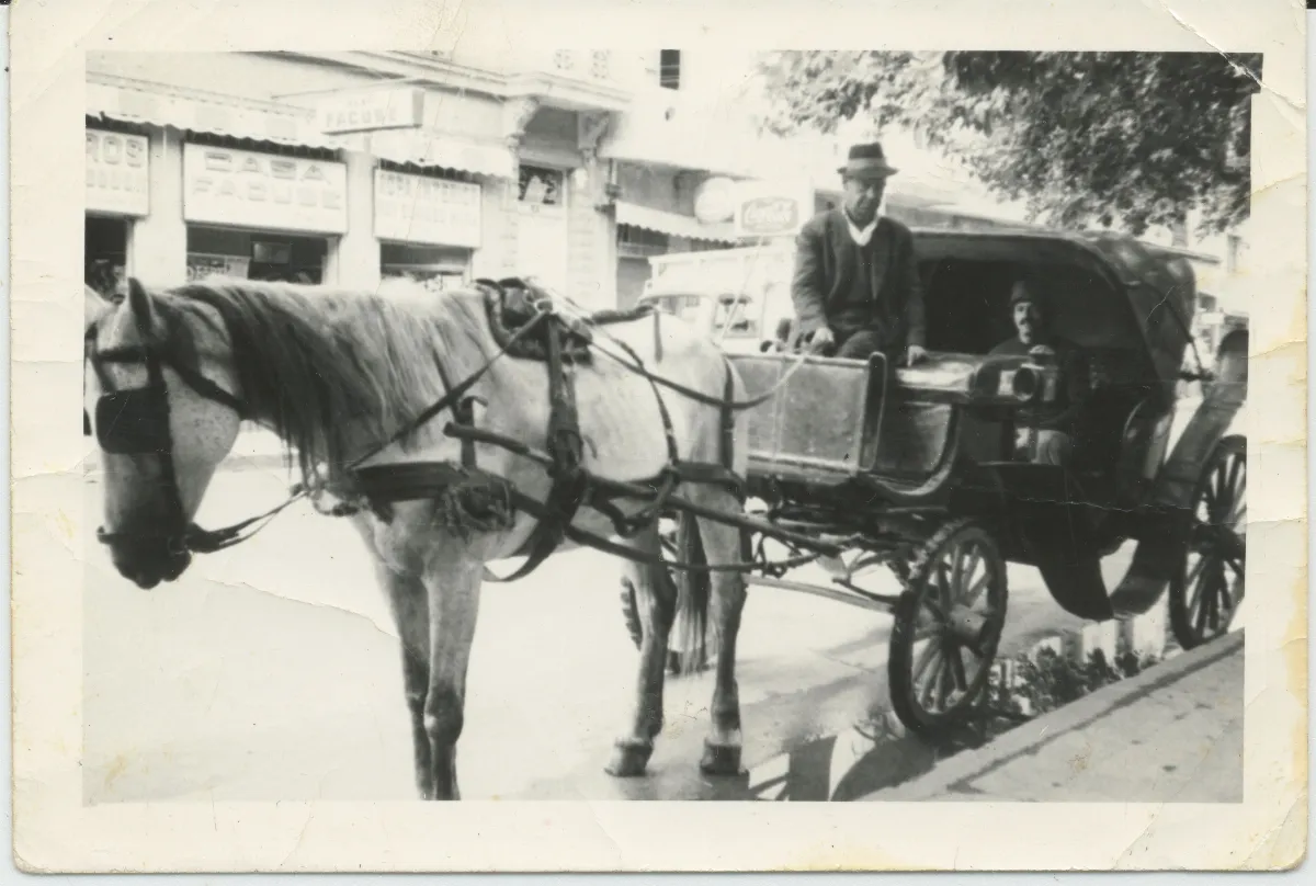 Coche Victoria — Los Andes — 1960 | Chile de Ayer