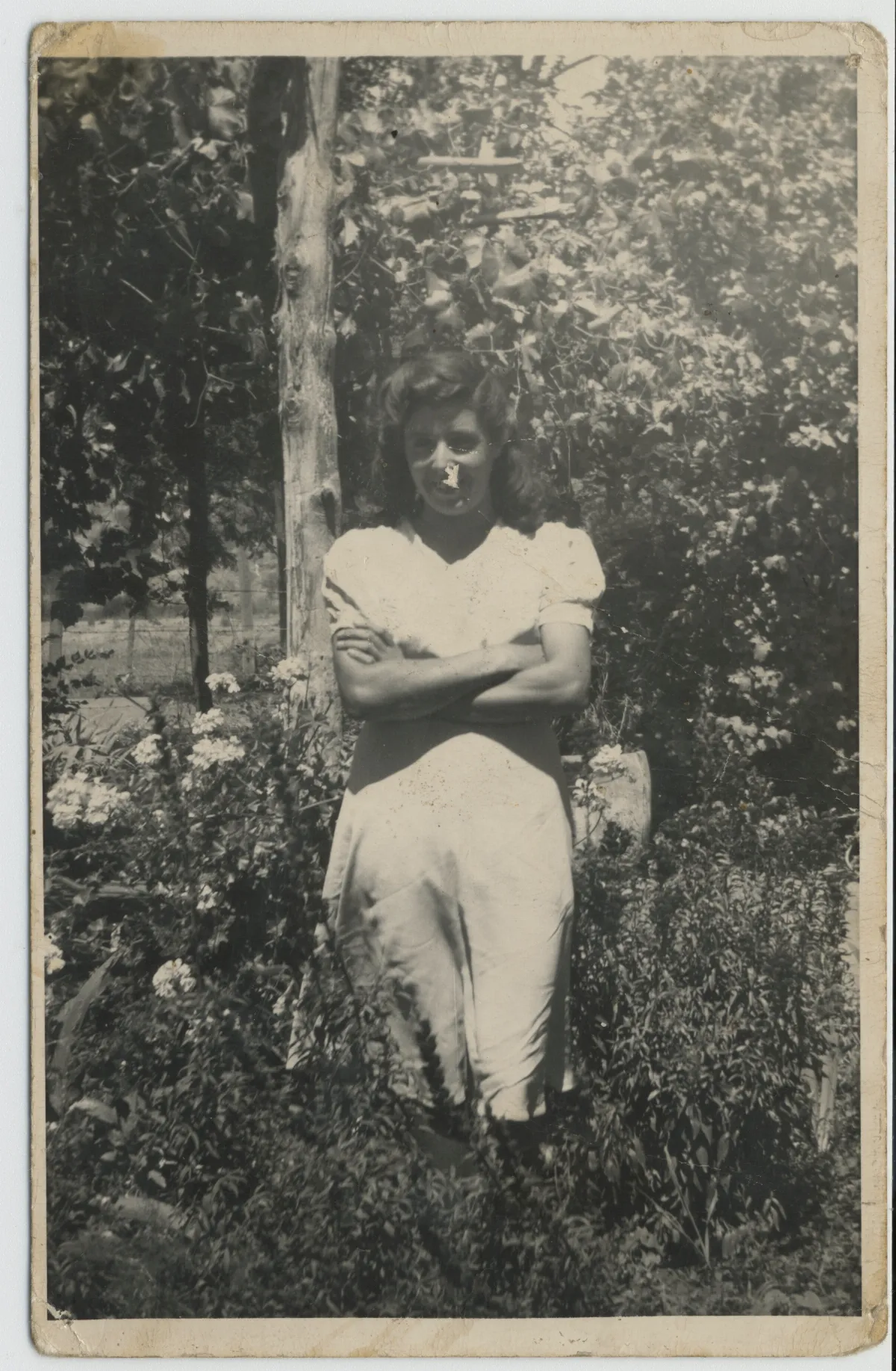 María Dureaux en Cerro La Cruz — Calle Larga — 1938 | Chile de Ayer