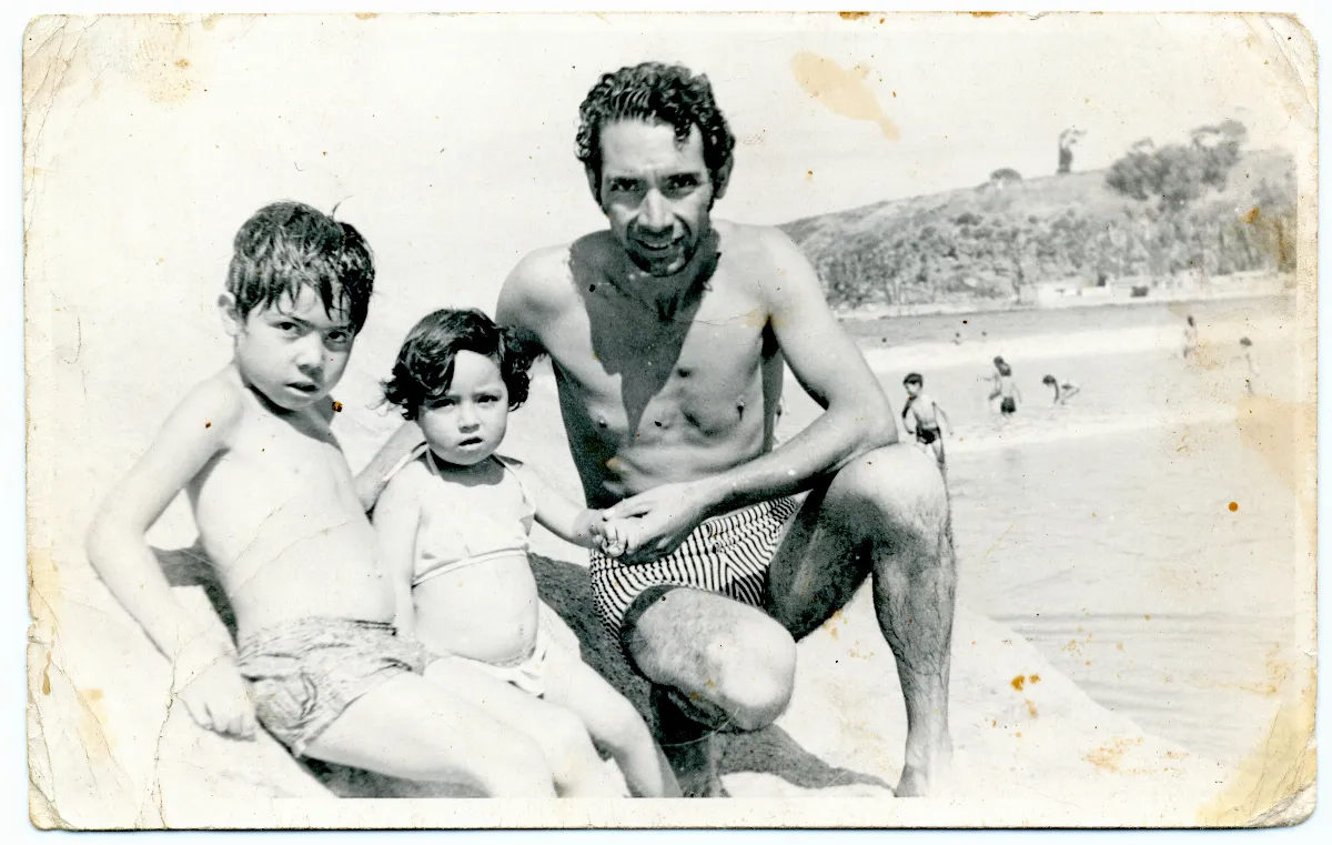 Familia en la playa — aprox. 1960 | Chile de Ayer