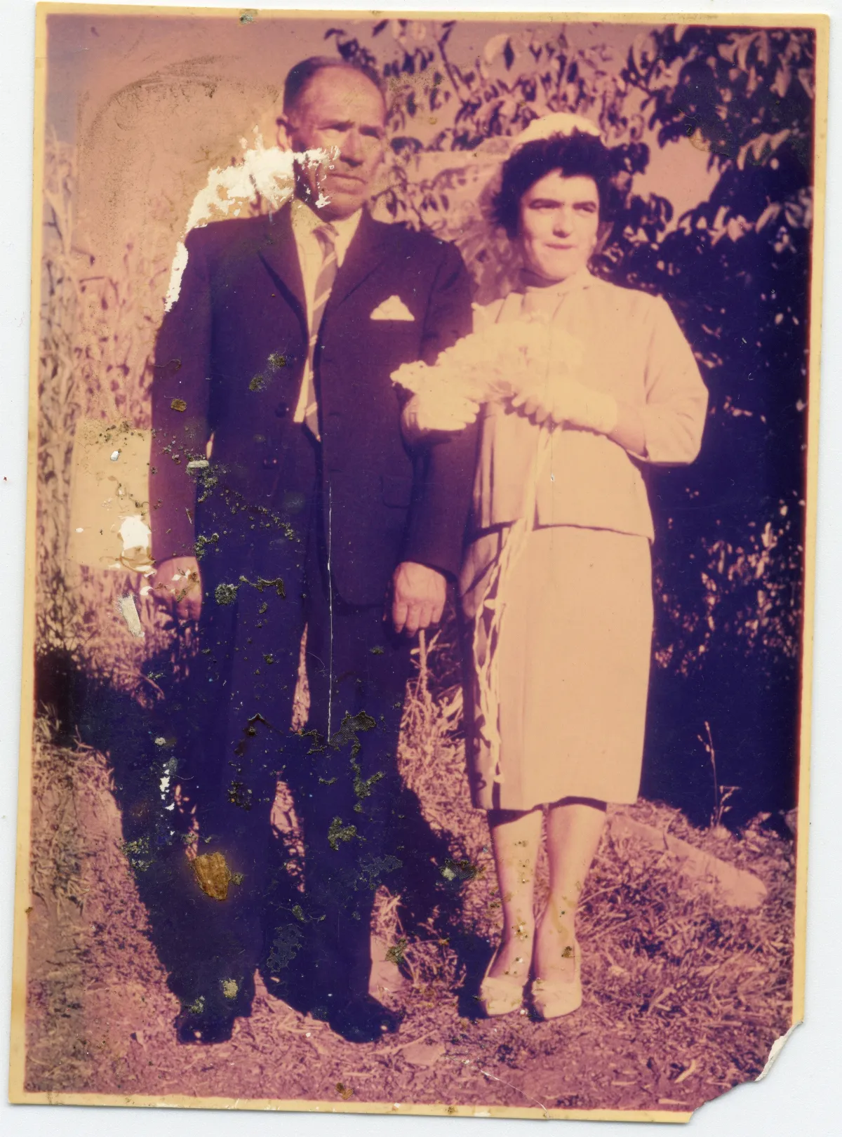 Matrimonio de Nora Ortega y Atilio Gallardo — Calle Larga — 1954 | Chile de Ayer