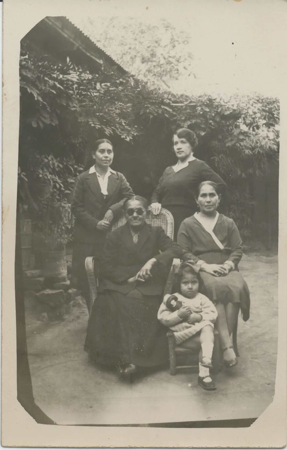 Familia Clavijo — Calle Larga — 1920 | Chile de Ayer