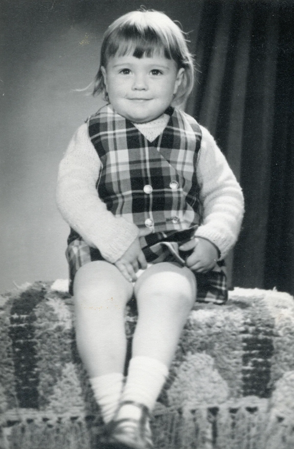 Niña — Calle Larga — aprox. 1960 | Chile de Ayer
