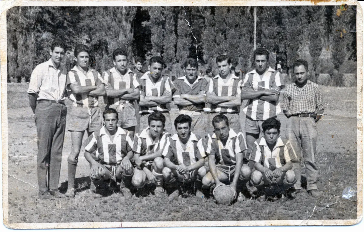 Equipo de futbol "Los Chefs" — Calle Larga — 1966 | Chile de Ayer