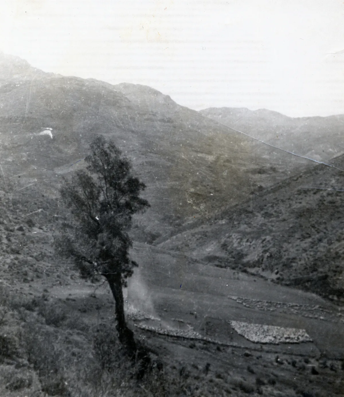 Vista al cerro — Calle Larga — 1940 | Chile de Ayer