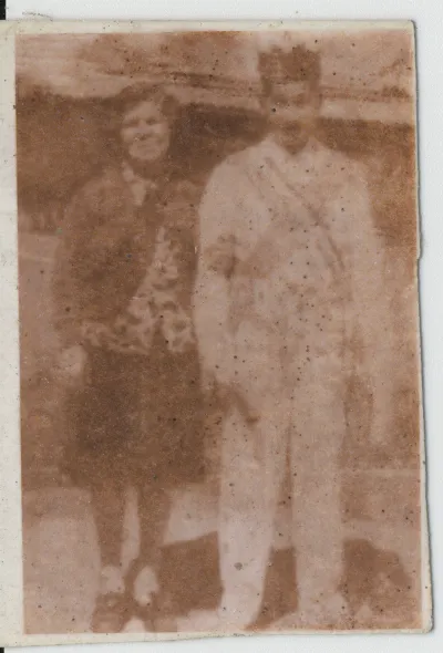 Clementina Saavedra y Genaro Martínez — Calle Larga — 1980 | Chile de Ayer
