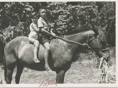 Niños montando a caballo — Pocuro — 1967 | Chile de Ayer