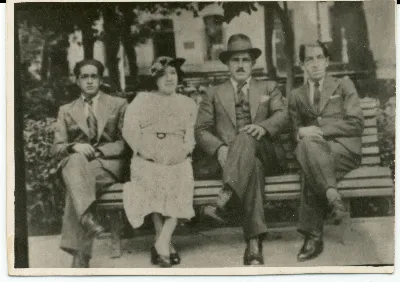 Familia Contreras Clavijo y amigo — Los Andes — 1940 | Chile de Ayer