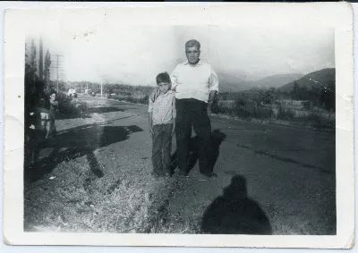 Rafael Muñoz e hijo — Calle Larga — 1970 | Chile de Ayer
