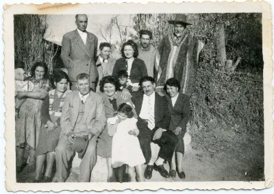 Familiares y amigos — 1945 | Chile de Ayer