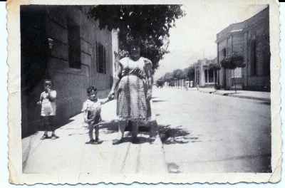 Familia en Calle Larga — Calle Larga — 1958 | Chile de Ayer