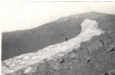 Abuelo Benjamin en la cordillera de Los Andes — Calle Larga — aprox. 1960 | Chile de Ayer