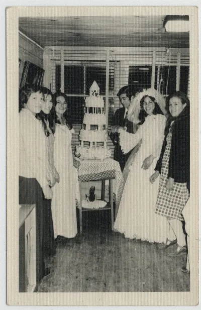 Matrimonio Patricia Ibaceta — Calle Larga — 1975 | Chile de Ayer