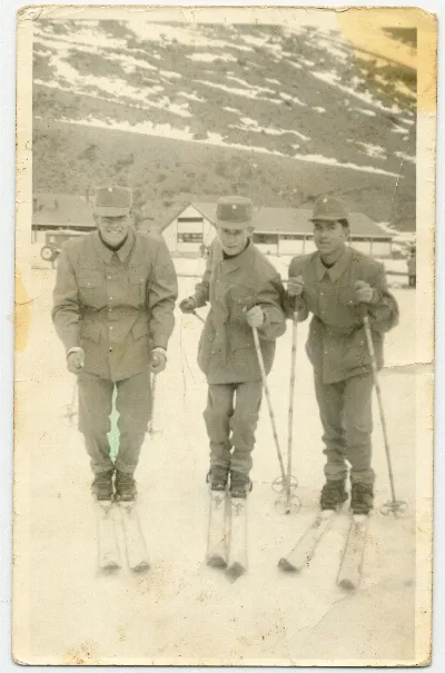 Militares en la nieve — Los Andes — 1963 | Chile de Ayer