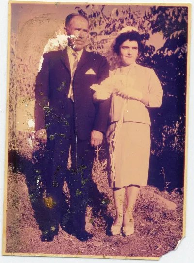 Matrimonio de Nora Ortega y Atilio Gallardo — Calle Larga — 1954 | Chile de Ayer