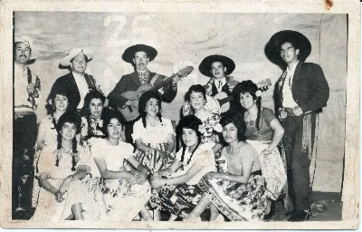 Conjunto folclorico — Calle Larga — 1975 | Chile de Ayer