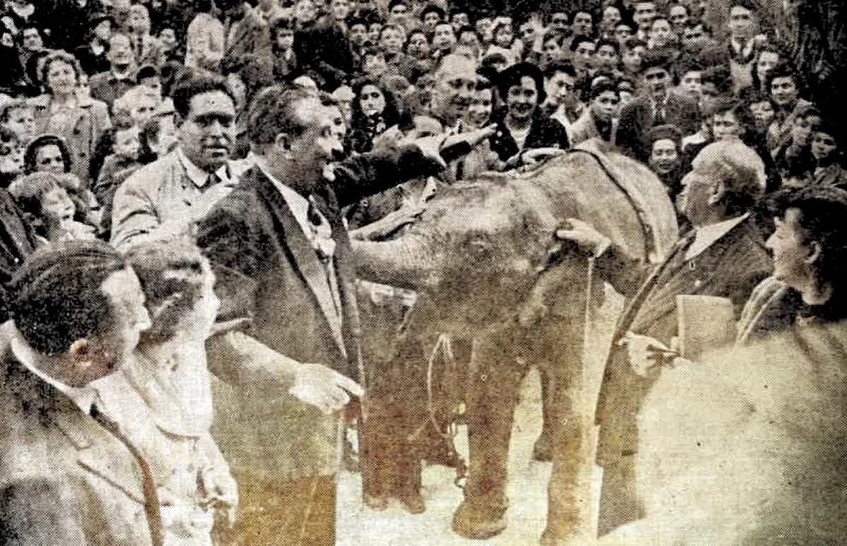 Bautizo de Fresia, 16 junio 1951 — 1951 | Chile de Ayer