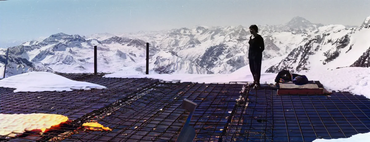 Loza del observatorio. Septiembre de 1954 — 1954 | Chile de Ayer