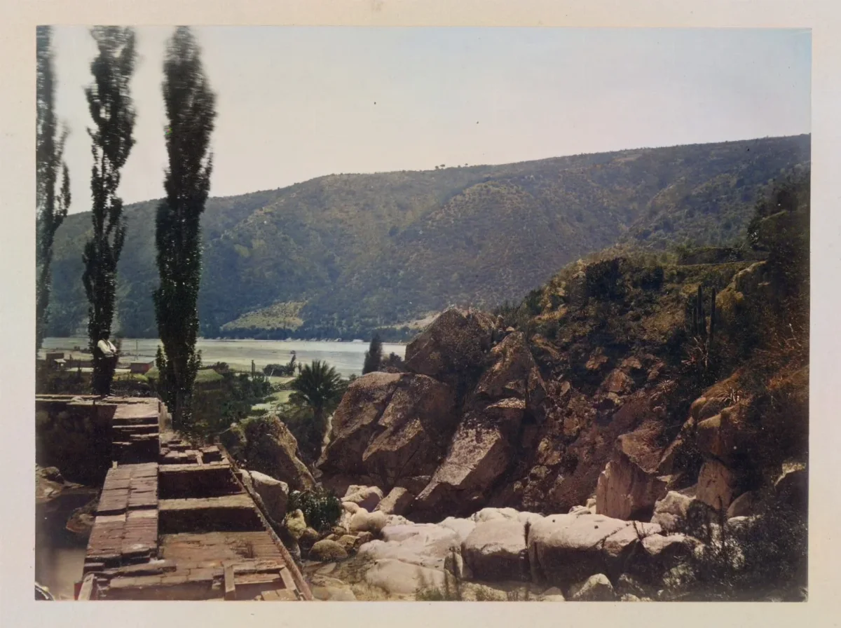 Paisaje costero sin reconocer, registrado como Viña del Mar, 1868 — 1865 | Chile de Ayer