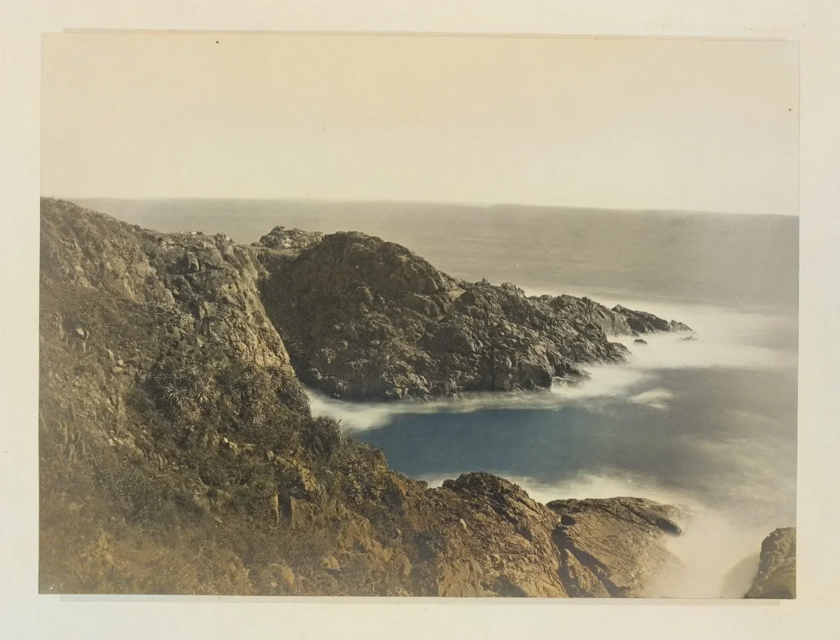 Rocas de Playa Ancha, Valparaíso, 1868 — 1865 | Chile de Ayer
