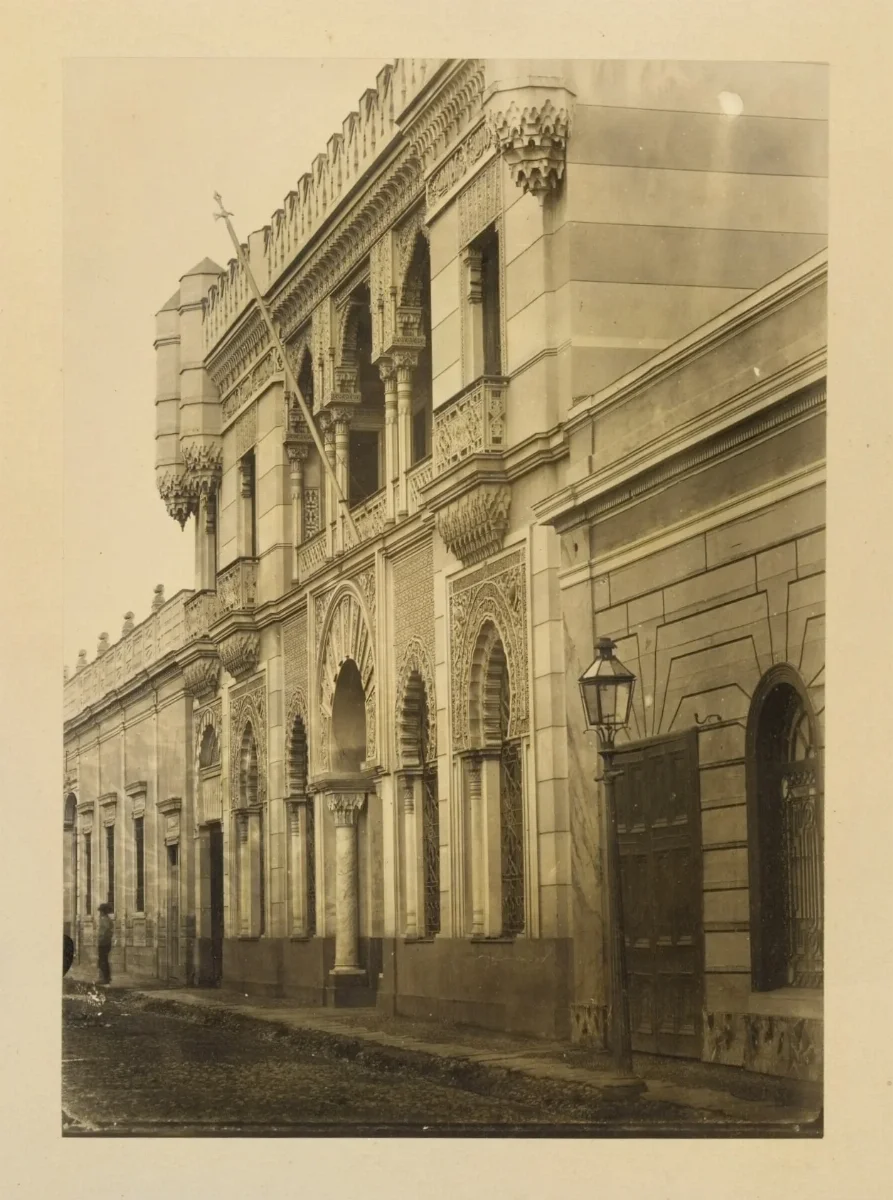 Fachada de Palacio Alhambra, Santiago, 1868 — 1865 | Chile de Ayer