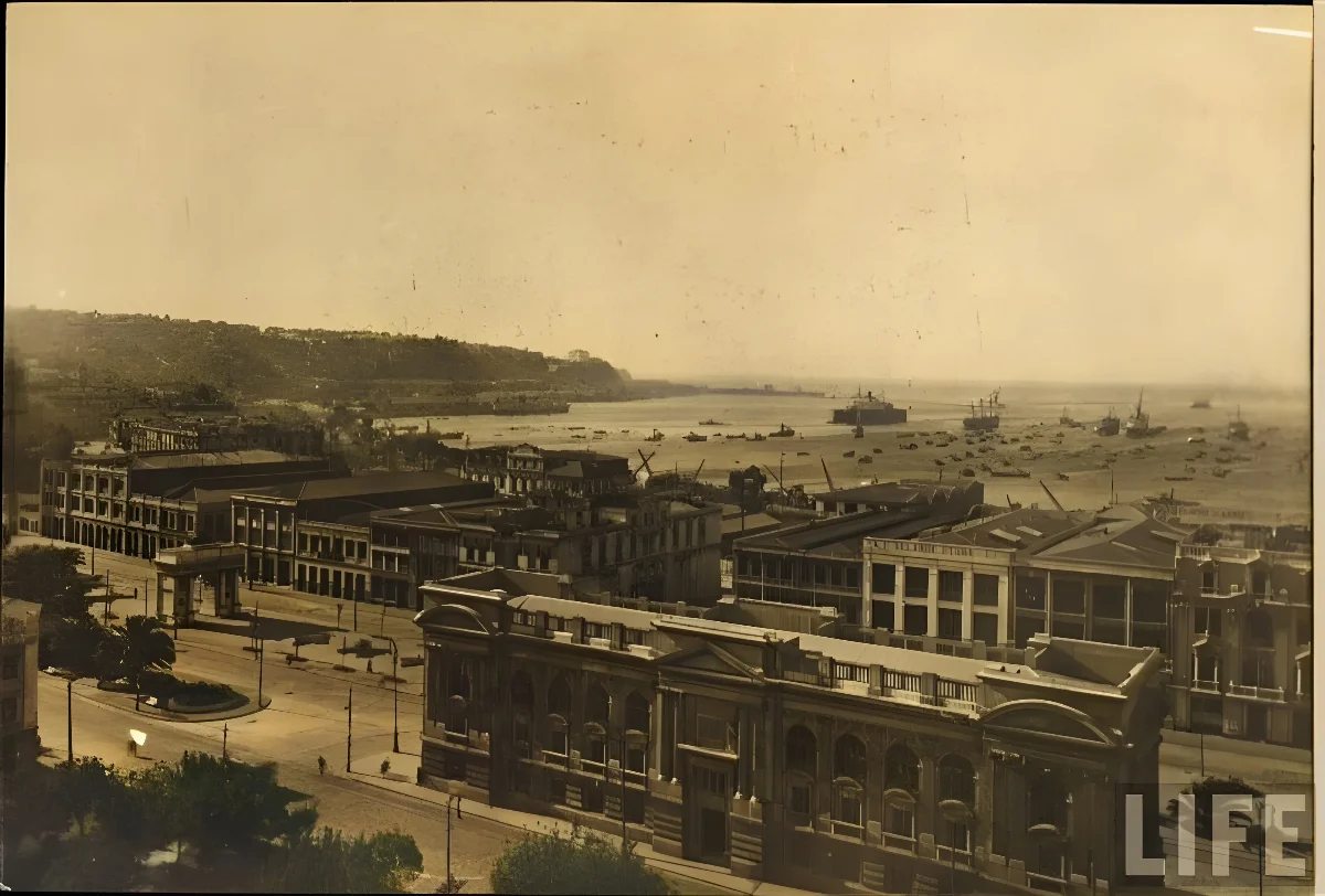 Valparaíso desde la torre del edificio del Diario La Unión, ca. 1920s — 1920 | Chile de Ayer