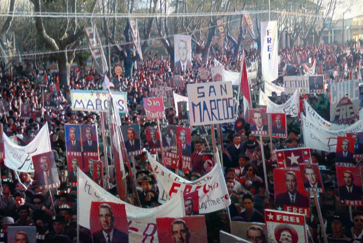 Marcha de la Patria Joven campaña presidencial Eduardo Frei Montalva, 1964 — 1964 | Chile de Ayer