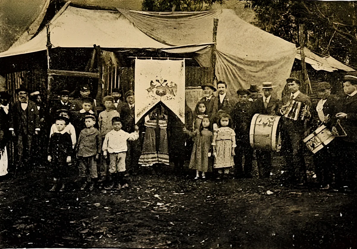 Dieciocho en Juan Fernández, Sucesos, 1902-10-24 (9) — 1902 | Chile de Ayer