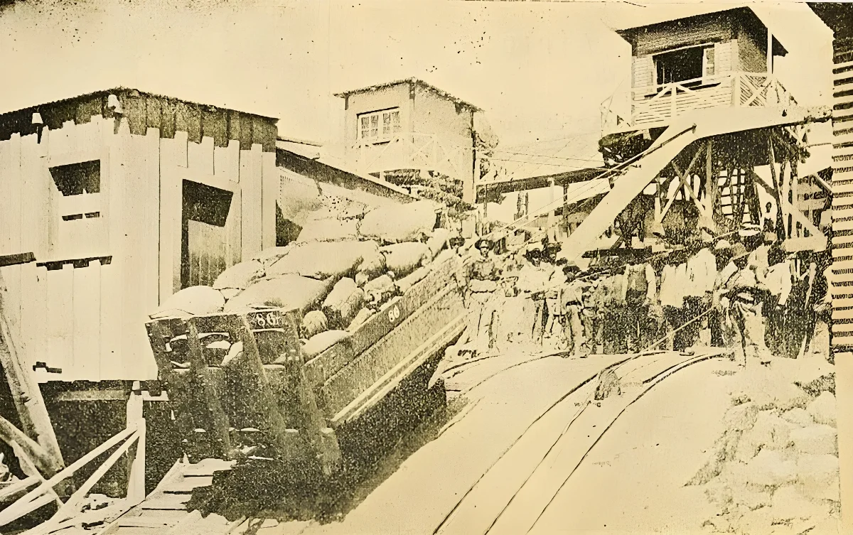 Planos inclinados a Caleta Buena, Sucesos, 1902-09-13 (4) — 1902 | Chile de Ayer