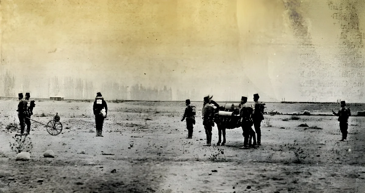Ingenieros militares instalando telegrafos 1903 — 1903 | Chile de Ayer