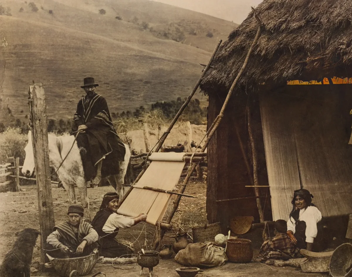 Araucanian family in the early 1920s — Temuco — 1922 | Chile de Ayer