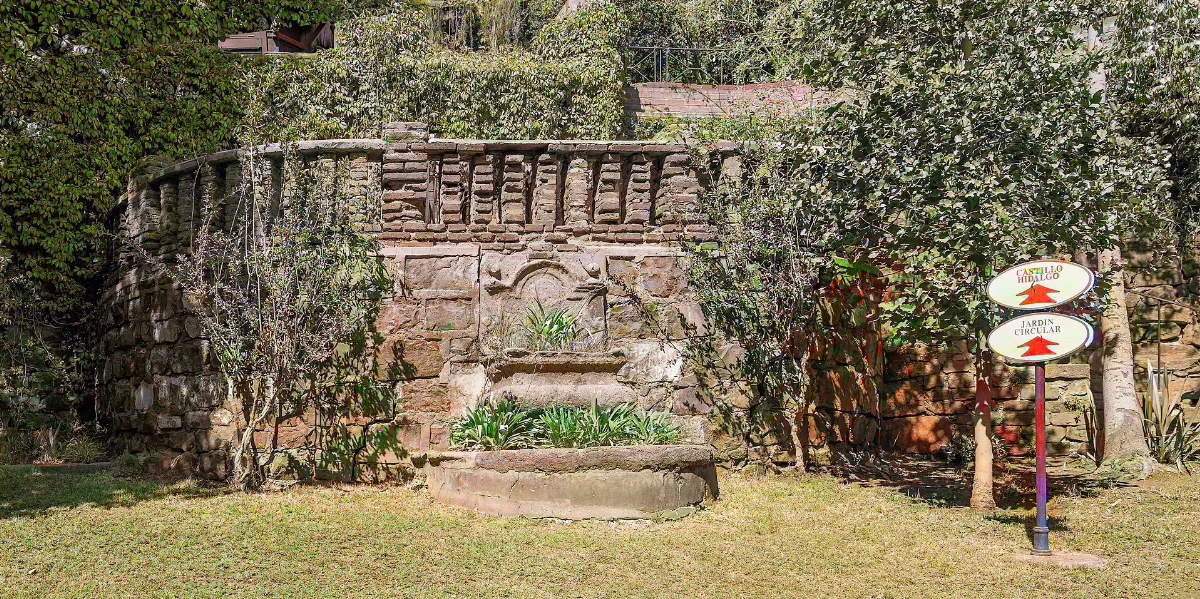 Jardín del Cerro Santa Lucía — aprox. 1880–1930 | Chile de Ayer