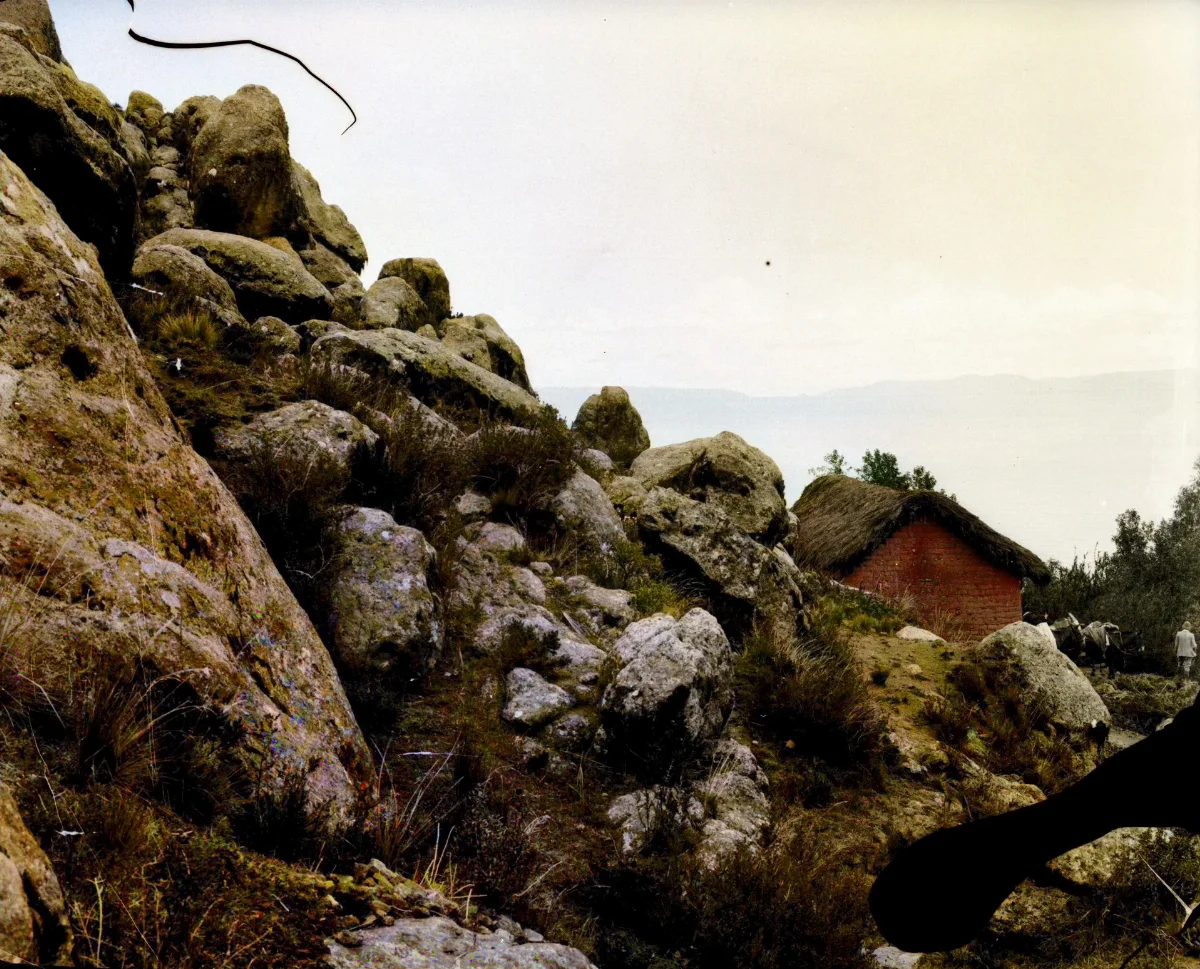 Aymarahydda. Erhållen först efter restaurering negativ. Lago Titicaca - SMVK - 002350 — 1905 | Chile de Ayer