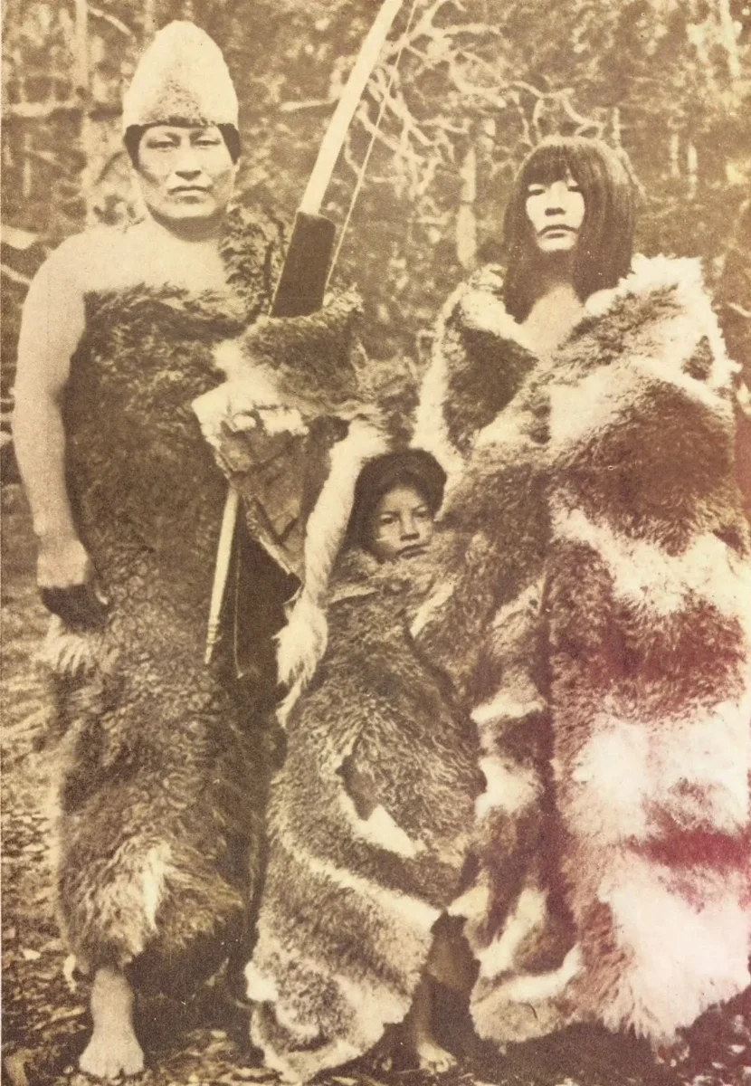 Ona people, Indigenous peoples of Tierra del Fuego (from a book Published in 1931) P.367 — Tierra del Fuego — 1931 | Chile de Ayer