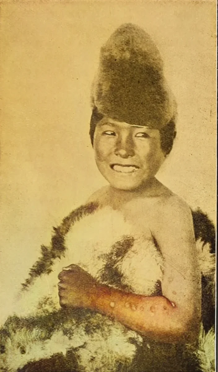 Angelito-niño selknam de la misión calendaria-Tierra del Fuego — 1924 | Chile de Ayer
