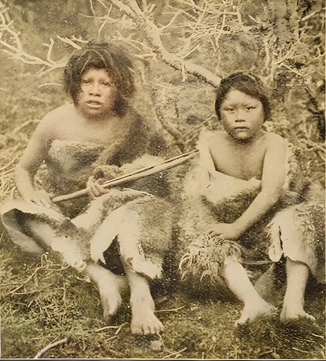 Niños Selk´nam de la Misión Candelaria - Tierra del Fuego — 1924 | Chile de Ayer