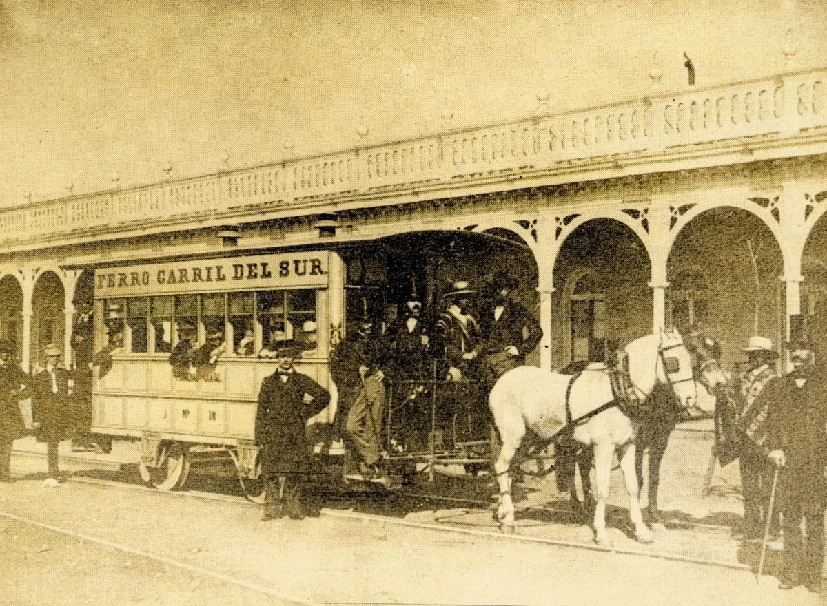 Inauguracion tranvias de sangre Santiago 1858 — Santiago — 1858 | Chile de Ayer