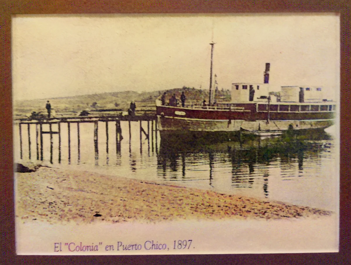 Nueva Braunau -Museo Antonio Felmer f23 -foto barco Colonia, Puerto Chico, 1897 — 1897 | Chile de Ayer