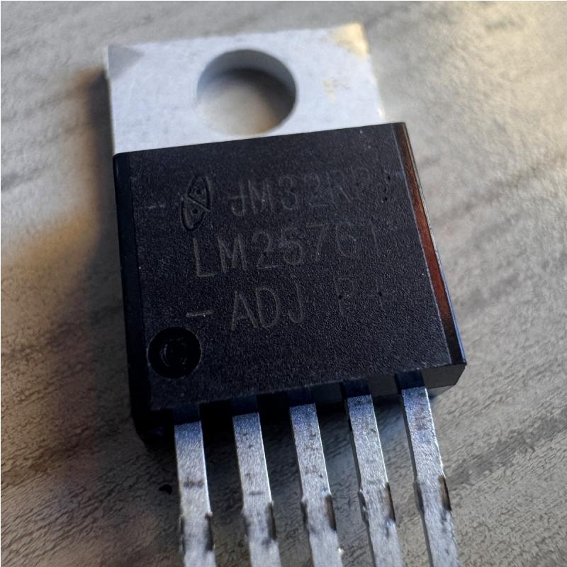 Regulador de voltaje LM2576-ADJ ajustable 3 A (TO-220) — foto 2